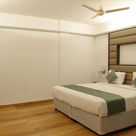 Hotel Konark Khammam Экстерьер фото