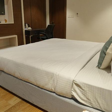 Hotel Konark Khammam Экстерьер фото